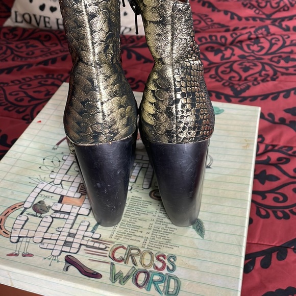 Ankle boots - Picture 4 of 5